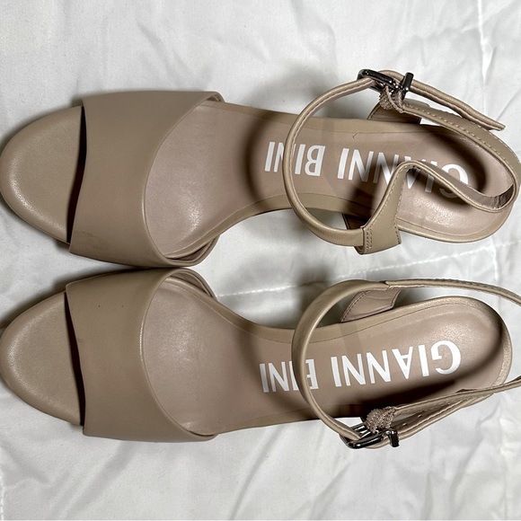 Gianni BINI nude colored platform heels - Picture 4 of 10